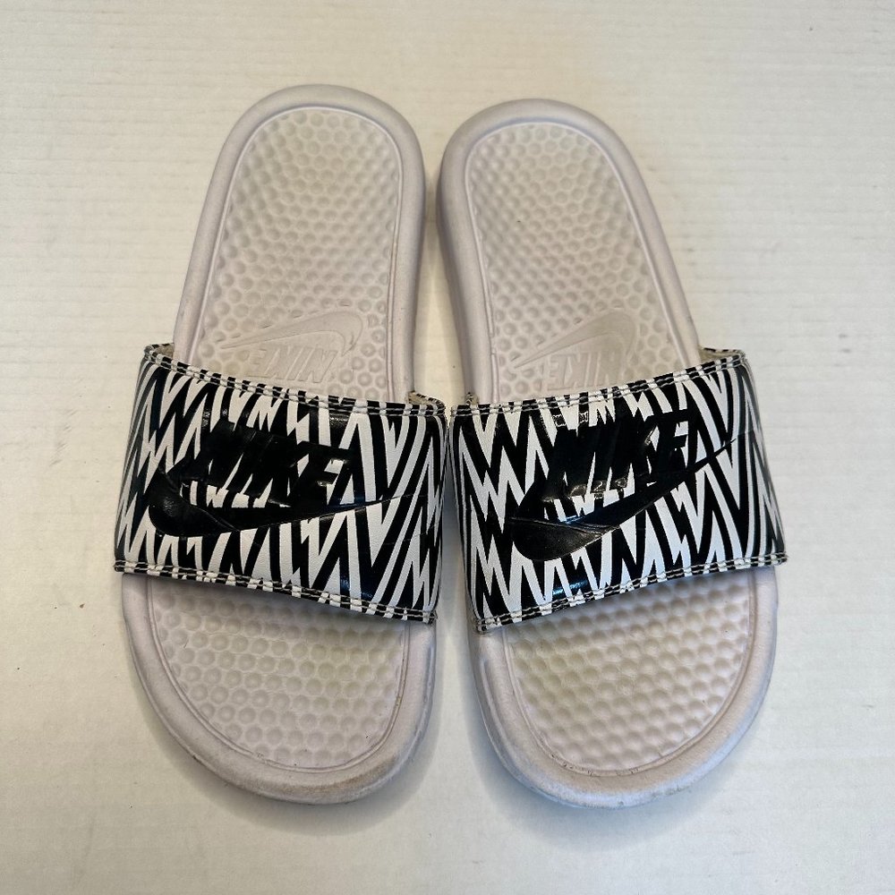 custom nike benassi slides